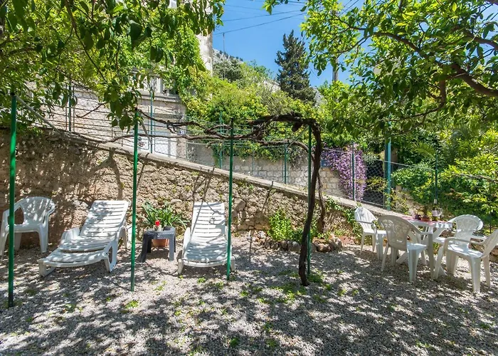 Milka-Sea View Apartment In Center